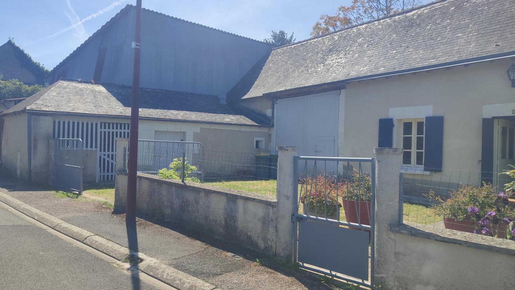 Maison Plain Pied, 2 Chambres, Longere Typique , Fraiche, Dans Bourg Avec Tous Commerces Lucay-le-Male Ngoại thất bức ảnh