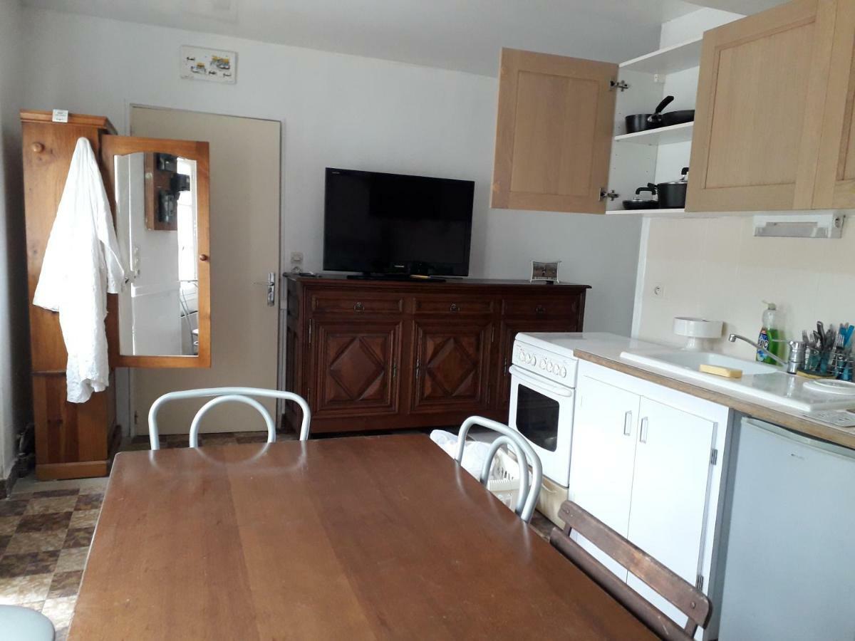 Maison Plain Pied, 2 Chambres, Longere Typique , Fraiche, Dans Bourg Avec Tous Commerces Lucay-le-Male Ngoại thất bức ảnh
